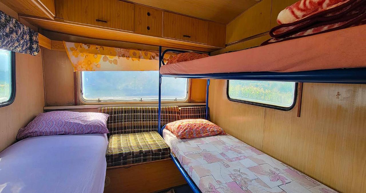 Lakeside Camping Plav Exterior photo